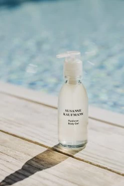 Susanne Kaufmann Hyaluron Body Gel 10699871 16 Susanne Kaufmann Hyaluron Body Gel 10699871 -Sportmode Geschäft 3e06d55bc3f0ec6bda509fd7b5e437ab2a884494 9120037354370 Hyaluron Body Gel 100ml Lifestyle 4