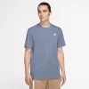 Nike Shirt M NSW CLUB TEE 10697951 -Sportmode Geschäft AR4997 493 BILD01 20221012