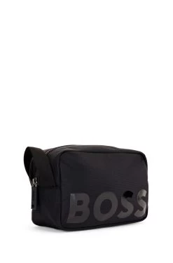 Boss KULTURBEUTEL AUS RECYCELTEM NYLON MIT LOGO Catch_Washbag 10682887 -Sportmode Geschäft BOSS Black PreFall 22 001 50470978 3