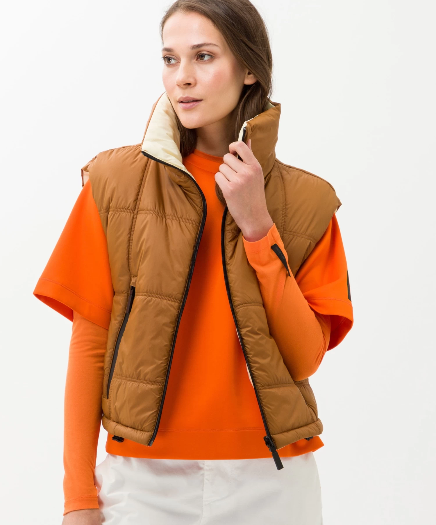 Brax Leichte Weste Im Sportiven Style 10691529 6 Brax Leichte Weste Im Sportiven Style 10691529 – Bild 4