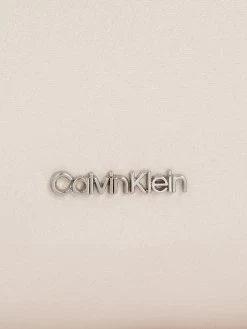 Calvin Klein Elevated Soft Shoulder Bag Satin 10704956 -Sportmode Geschäft Calvin Klein SU2023 VBR K60K610932VBR 3