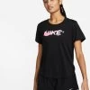 Nike Damen Shirt Dri-FIT One 10683693 -Sportmode Geschäft DX0094 010 BILD01 20230315