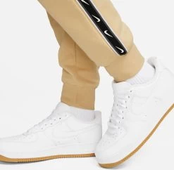 Nike Trainings-Hose M NSW REPEAT SW FLC C 10687303 -Sportmode Geschäft DX2030 252 BILD07 20221216