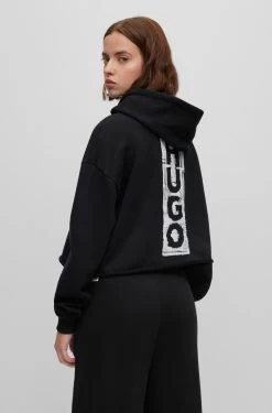 Hugo Cropped-Hoodie Mit Vertikalem Logo 10705854 -Sportmode Geschäft HUGO Womensw Fall 23 001 50492808 3