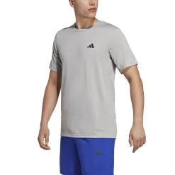 Adidas Train Essentials Comfort Training T-Shirt 10680749 -Sportmode Geschäft IC7424 4 APPAREL On Model Front View transparent