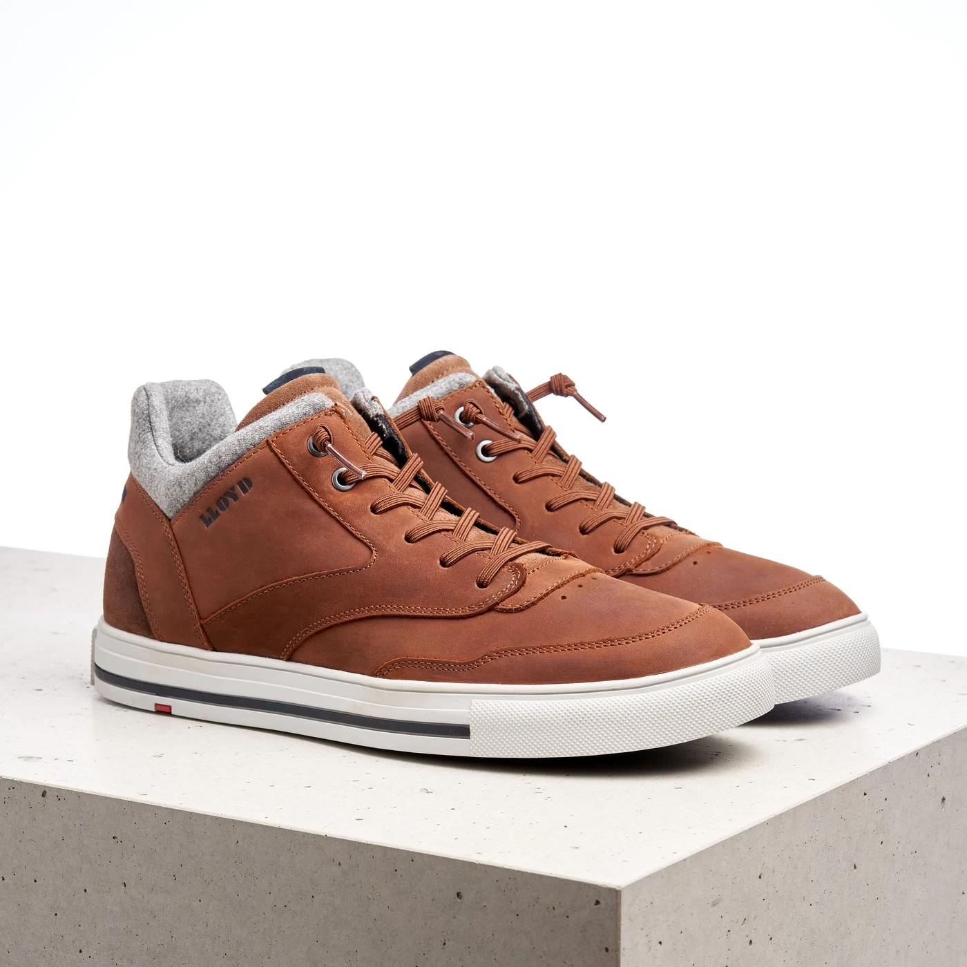 Lloyd ELLISON 10718847 3 Lloyd ELLISON 10718847