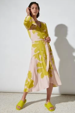 Luisa Cerano Wickelkleid Mit Blossom-Print 10690442 -Sportmode Geschäft Luisa Cerano FS 2023 VKP2 4215 7784213507 4215 2